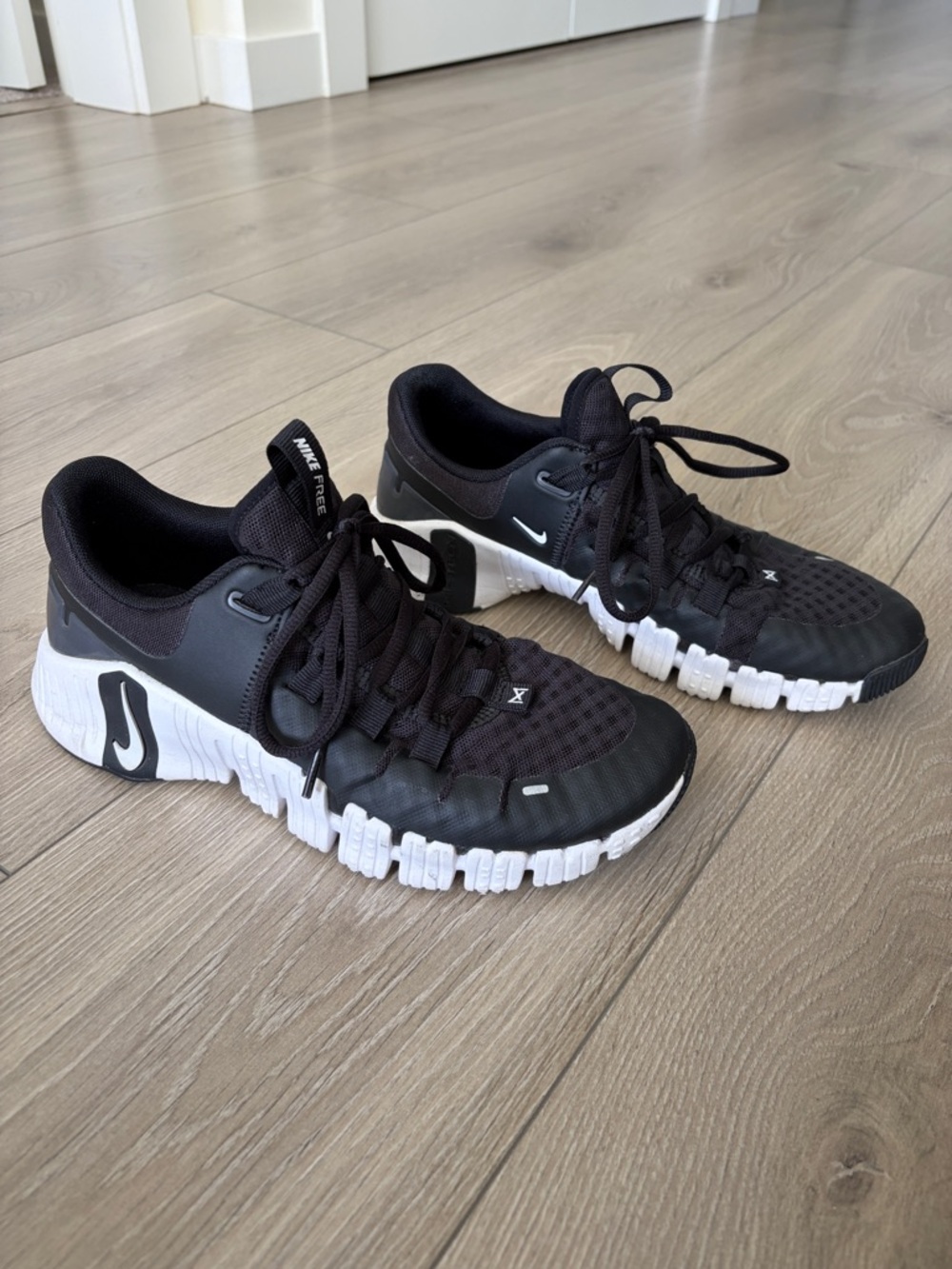 Womens Nike Metcon size 7.5